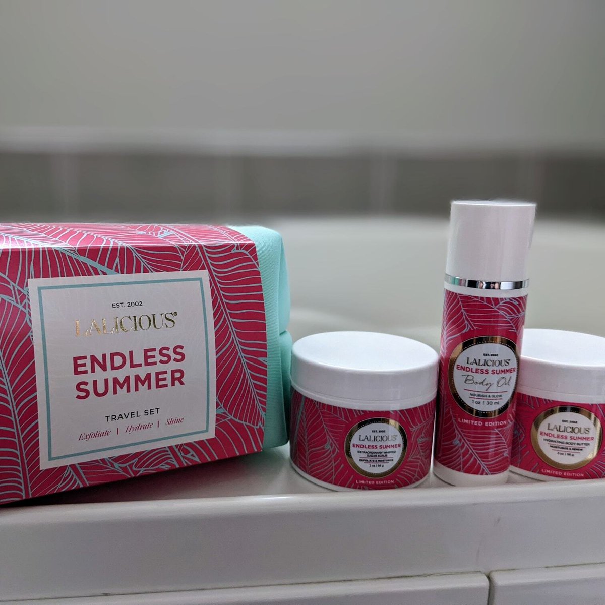 welladventures's tweet photo. 🧳Travel Tip 🧴Purchase bath products in a new scent that you will use on your vacation. The scent memory you create will be an awesome souvenir when you return home and continue to use the product.

Follow this page for more travel tips and adventures 🛫

#traveltips... https://t.co/3jlOcB2L0I