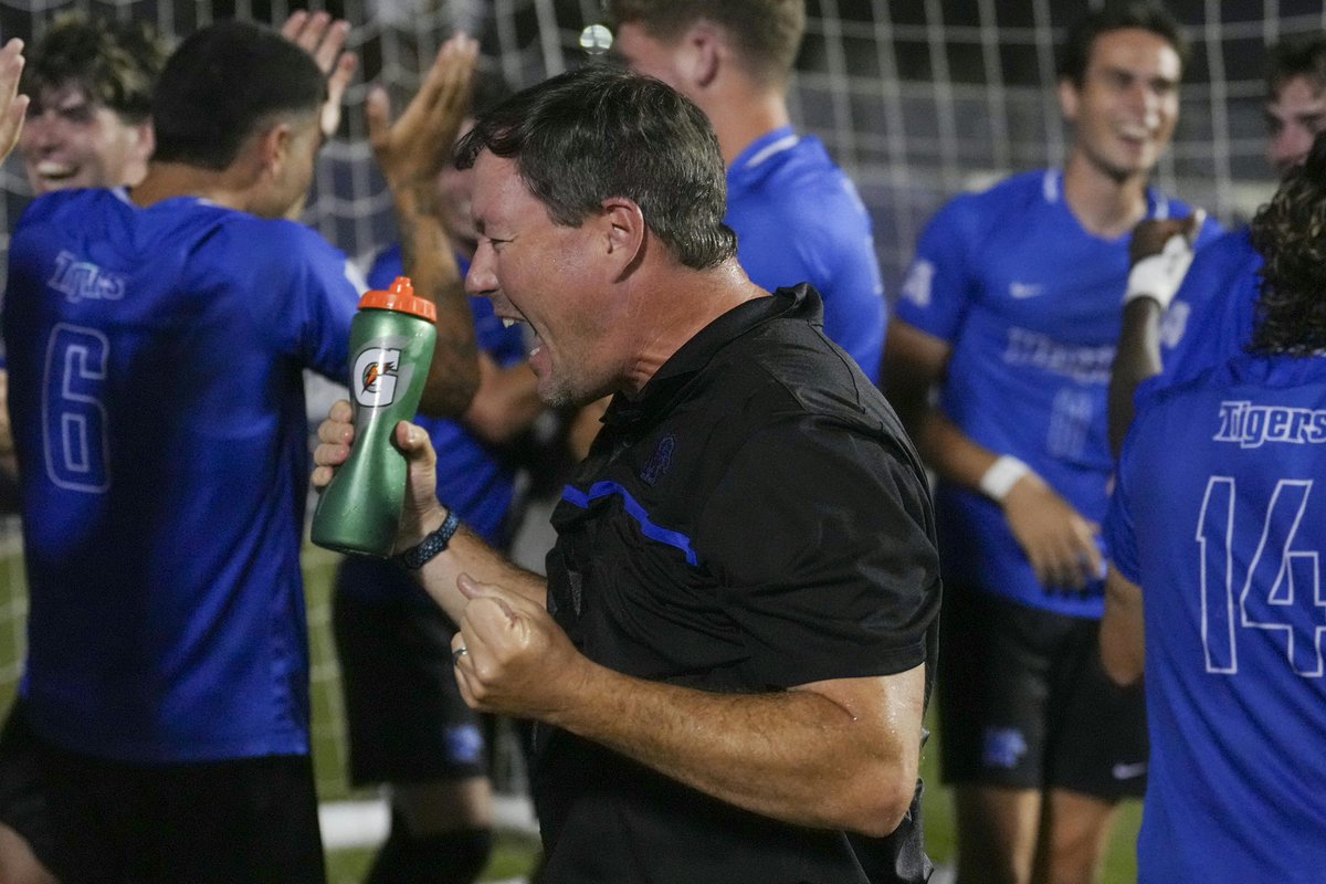 𝐓𝐢𝐠𝐞𝐫𝐬 𝐨𝐧 𝐓𝐨𝐮𝐫 🚙

Come out to Owner’s Box Sports Grill tomorrow night, where Coach Mulrooney will be speaking in our opening event!

RSVP here for the event! 

🔗 app.gotigersgo.com/TOTOwnersBox