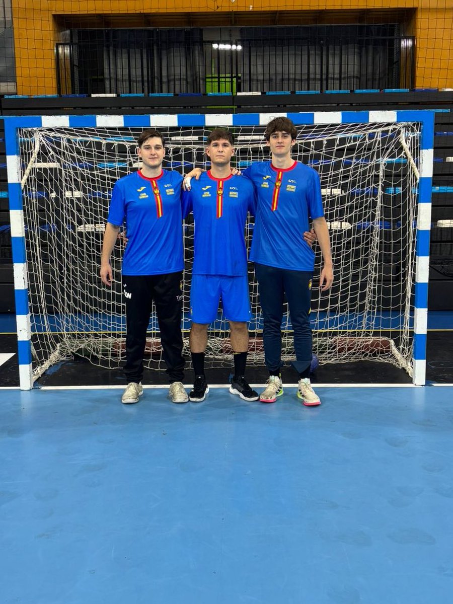 BM Granollers (@bmgranollers) on Twitter photo Els jugadors del Fraikin BM Granollers, Pau Panitti, Victor Romero i Pablo Guijarro han preparat aquesta setmana el Mundial Jรบnior 2025 al Palau dโEsports. ๐ช๐ป๐
Demร viatjaran cap a Polรฒnia, seu on disputaran el torneig.๐
Molta sort!!!๐ช๐ป๐ช๐ป๐ช๐ป๐ช๐ป
#BMGx80 #OrgullBMG๐ตโช๏ธ Els jugadors del Fraikin BM Granollers, Pau Panitti, Victor Romero i Pablo Guijarro han preparat aquesta setmana el Mundial Jรบnior 2025 al Palau dโEsports. ๐ช๐ป๐
Demร viatjaran cap a Polรฒnia, seu on disputaran el torneig.๐
Molta sort!!!๐ช๐ป๐ช๐ป๐ช๐ป๐ช๐ป
#BMGx80 #OrgullBMG๐ตโช๏ธ