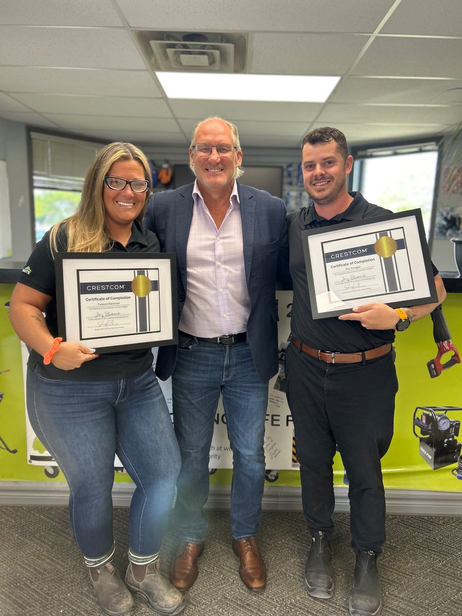 Today, we are thrilled to celebrate two new graduates from the Crestcom Eastern Canada L.E.A.D.R. program!  At Jobsite Industrial Rental Services, we are committed to skill development and growth, empowering our employees to be their best selves.

Congrats to our graduates!