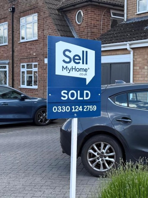 Boards4Agents (@boards4agents) on Twitter photo Need new boards? Get in touch today! 📩info@boards4agents.com <a href="/Sellmyhome_uk/">SellMyHome.co.uk</a>
#boards4agents #BoardTypes #customerservice #estateagents #forsaleboards #Leicestershire #PropertyBoards Need new boards? Get in touch today! 📩info@boards4agents.com <a href="/Sellmyhome_uk/">SellMyHome.co.uk</a>
#boards4agents #BoardTypes #customerservice #estateagents #forsaleboards #Leicestershire #PropertyBoards