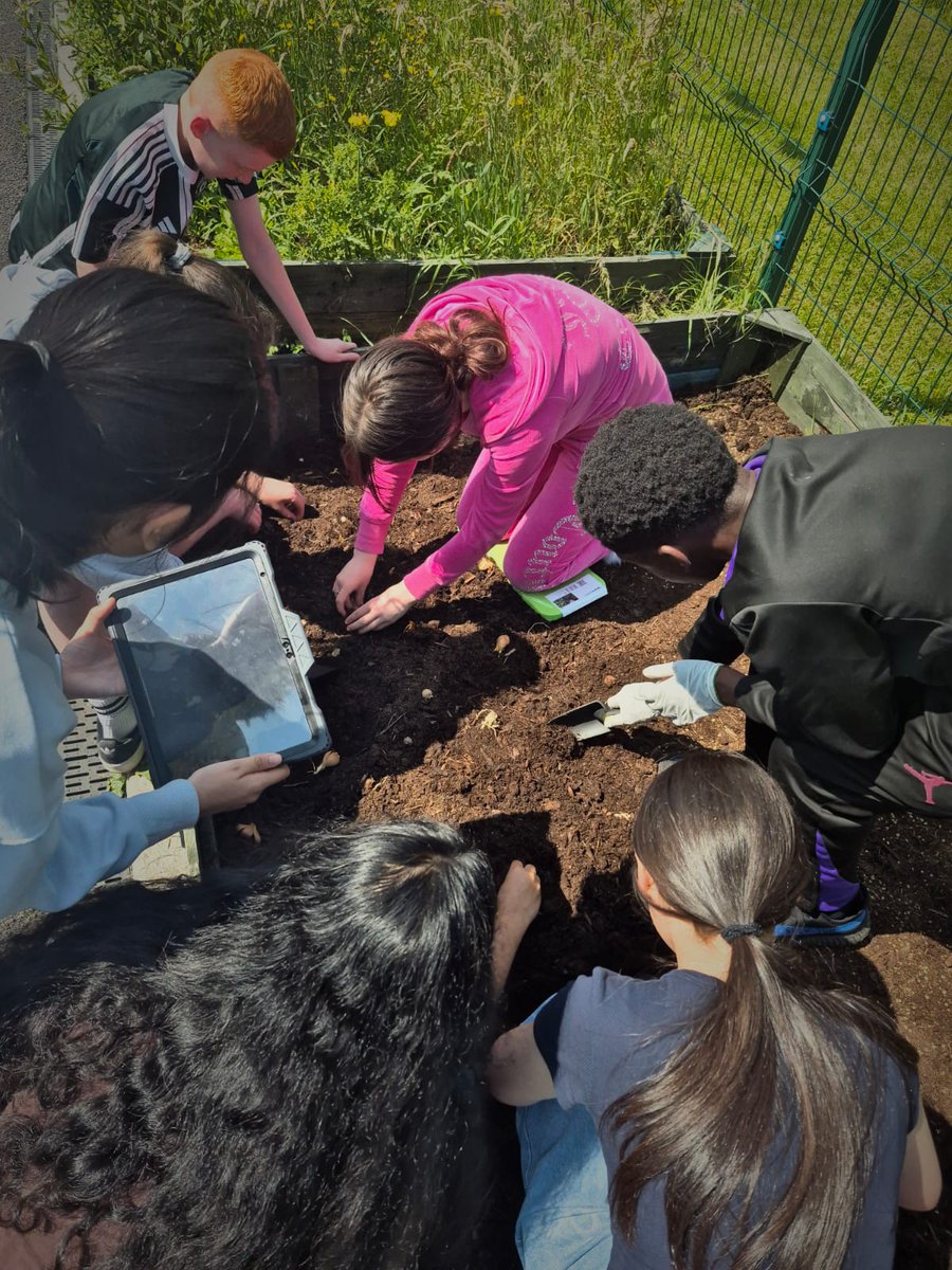 Ériu Community College Dublin 15 tweet media