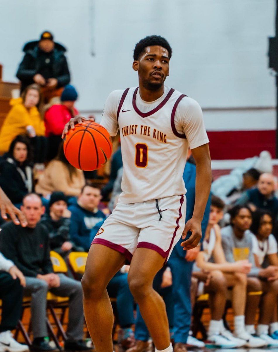 RealScoutBasketball- Nate Blue (@realscoutbball) on Twitter photo 3⭐️ PG Markell Alston has signed with UCLA.
The Christ the King (NY) product chose the Bruins over offers from Illinois, Creighton, Seton Hall, George Mason, Manhattan & Robert Morris.
He joins fellow CTK alum Brandon Williams in Westwood. 🐻💙
<a href="/AlstonMarkell/">Markell Alston</a> <a href="/ctkcoachjarbs/">Joe Arbitello</a> 3⭐️ PG Markell Alston has signed with UCLA.
The Christ the King (NY) product chose the Bruins over offers from Illinois, Creighton, Seton Hall, George Mason, Manhattan & Robert Morris.
He joins fellow CTK alum Brandon Williams in Westwood. 🐻💙
<a href="/AlstonMarkell/">Markell Alston</a> <a href="/ctkcoachjarbs/">Joe Arbitello</a>