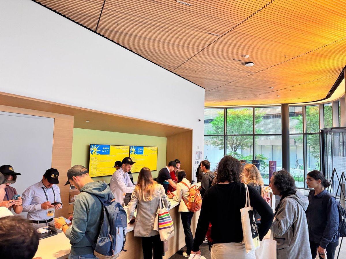 UMAPconf's tweet image. Some photos from the morning sessions today at #UMAP2025 📸
If you're taking some photographs of the conference, please share them with us and tag us in your posts 😍 We want to experience the event through your perspective 😎
#usermodeling #personalization #nyc