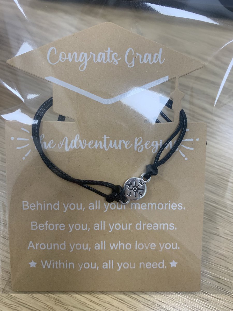 Today we said goodbye to our class of 2025. They were surprised with an Ice cream van upon exiting the physics exam, followed by a celebration assembly and a parting gift. 🎁