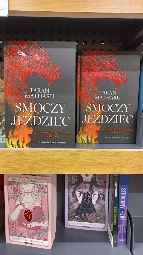 Very cool to find <a href="/TaranMatharu1/">Taran Matharu - Dragon Rider (April 2024)</a>'s books in a book shop in Poznan, Poland! That cover is just gorgeous! #Fantasybooks #Fantasy #Books #Poland