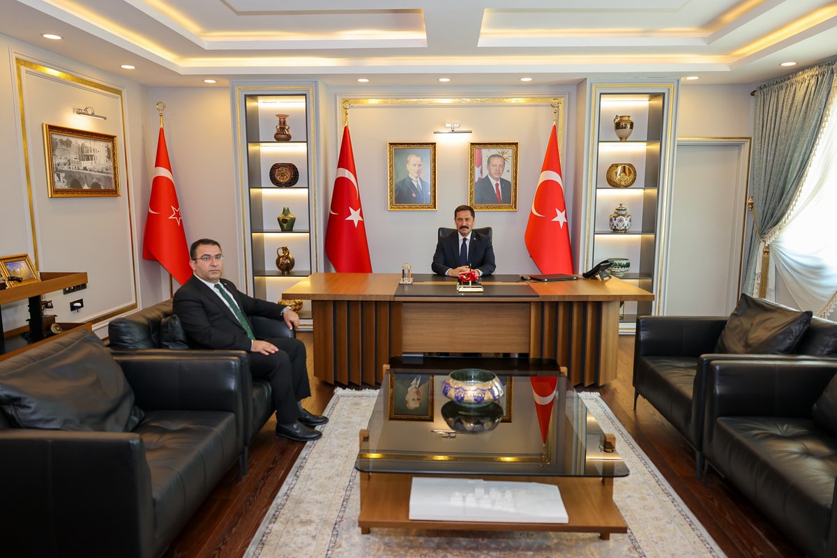 Metin Dingil (@metin_dingil) on Twitter photo 25 Yıllık Görevi Gururla Noktaladı
Hatay Ticaret İl Müdürü Halit İmrek’ten Vali Masatlı’ya Veda Ziyareti..
kurtulusgazetesi.com/25-yillik-gore…
<a href="/halitimrek/">Halit İmrek</a>
<a href="/HatayValiligi/">T.C. Hatay Valiliği</a>
<a href="/MustafaMasatli/">Mustafa Masatlı</a>
<a href="/ticaret/">T.C. Ticaret Bakanlığı</a> 25 Yıllık Görevi Gururla Noktaladı
Hatay Ticaret İl Müdürü Halit İmrek’ten Vali Masatlı’ya Veda Ziyareti..
kurtulusgazetesi.com/25-yillik-gore…
<a href="/halitimrek/">Halit İmrek</a>
<a href="/HatayValiligi/">T.C. Hatay Valiliği</a>
<a href="/MustafaMasatli/">Mustafa Masatlı</a>
<a href="/ticaret/">T.C. Ticaret Bakanlığı</a>