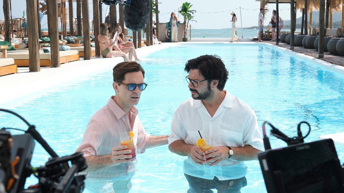 Te queremos mucho, hermanito. No lo hemos olvidado. Álvaro Morte tendrá una aparición especial en #Berlin2

We love you so much, little brother. We haven't forgotten. Álvaro Morte will make a special appearance in #Berlin2.