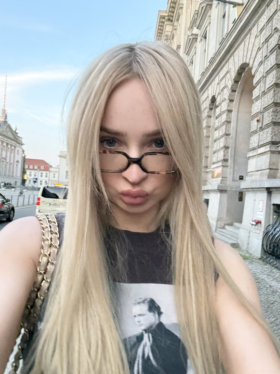 kim petras tweet media