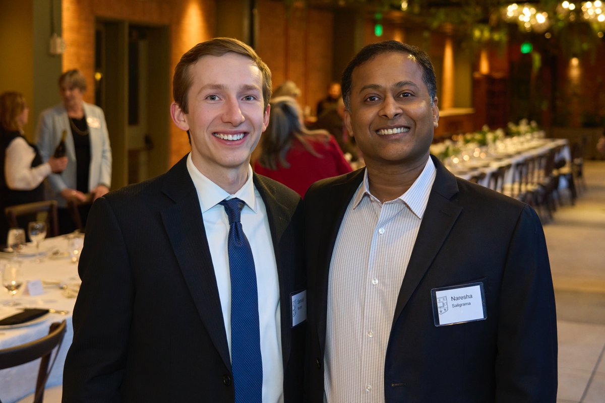 SaligramaLab's tweet image. Sometimes we do #fancy up ok in the lab -with our labs MSTP student Sam Murphy