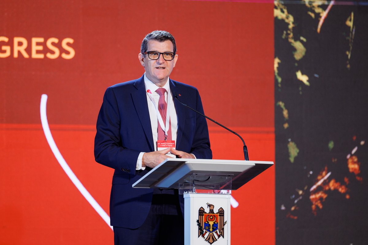 Day #1 | A Grand Welcome to the Global Wine Community 📷
The 46th World Congress of Vine and Wine has officially started in Chișinău.
The opening ceremony, honored by the presence of the President of the Republic of Moldova, Maia Sandu, brought together key national and