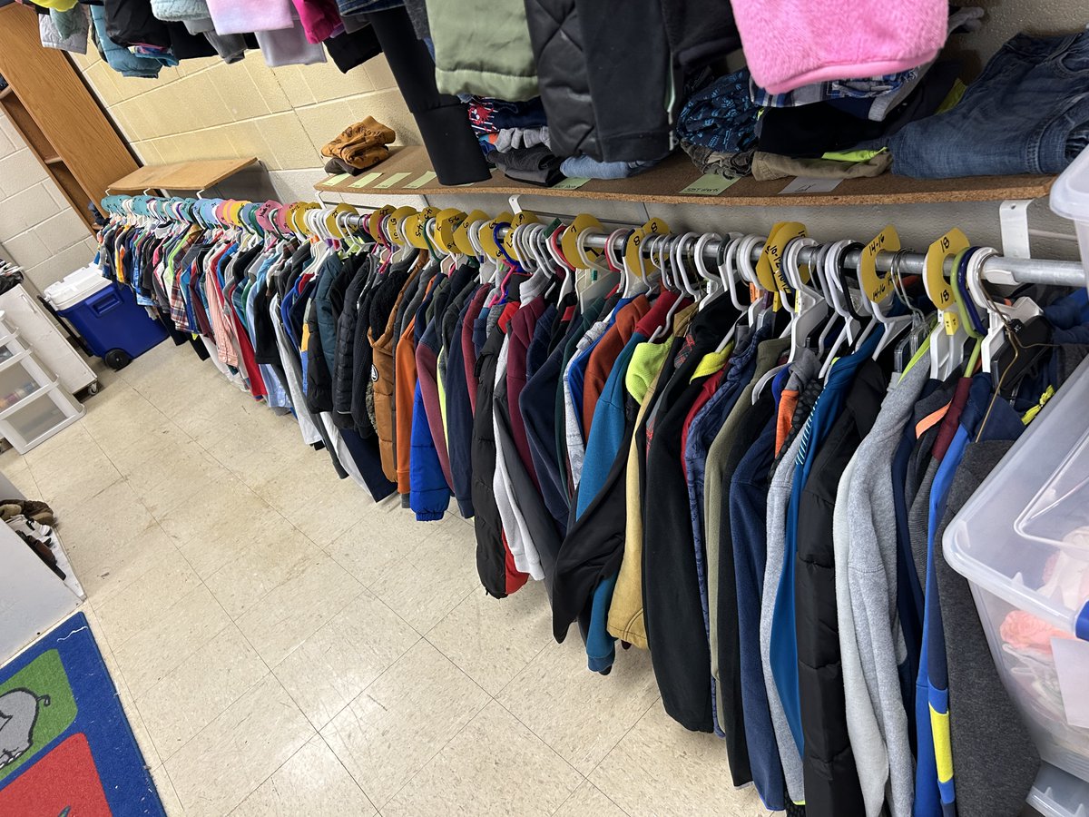 🚧SUMMER PROJECTS🚧
Revamping the FISD Community Closet! Clothing items are being organized to make the "shopping" experience for our families much easier and more efficient. Since last August, over 100 individuals have received clothes through this district program!