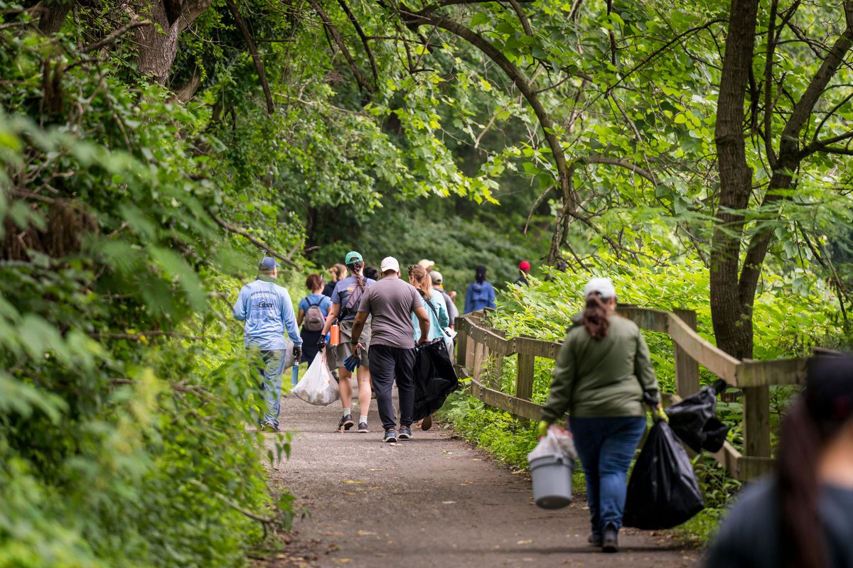 PhillyH2O's tweet image. This past Saturday, over 100 volunteers helped clean up trash and debris in the Manayunk Canal and along the Schuylkill River Trail. This work helped prepare the site for the Canal Reopening Event on June 26.
To sign up for the free community event: water.phila.gov/reopening.