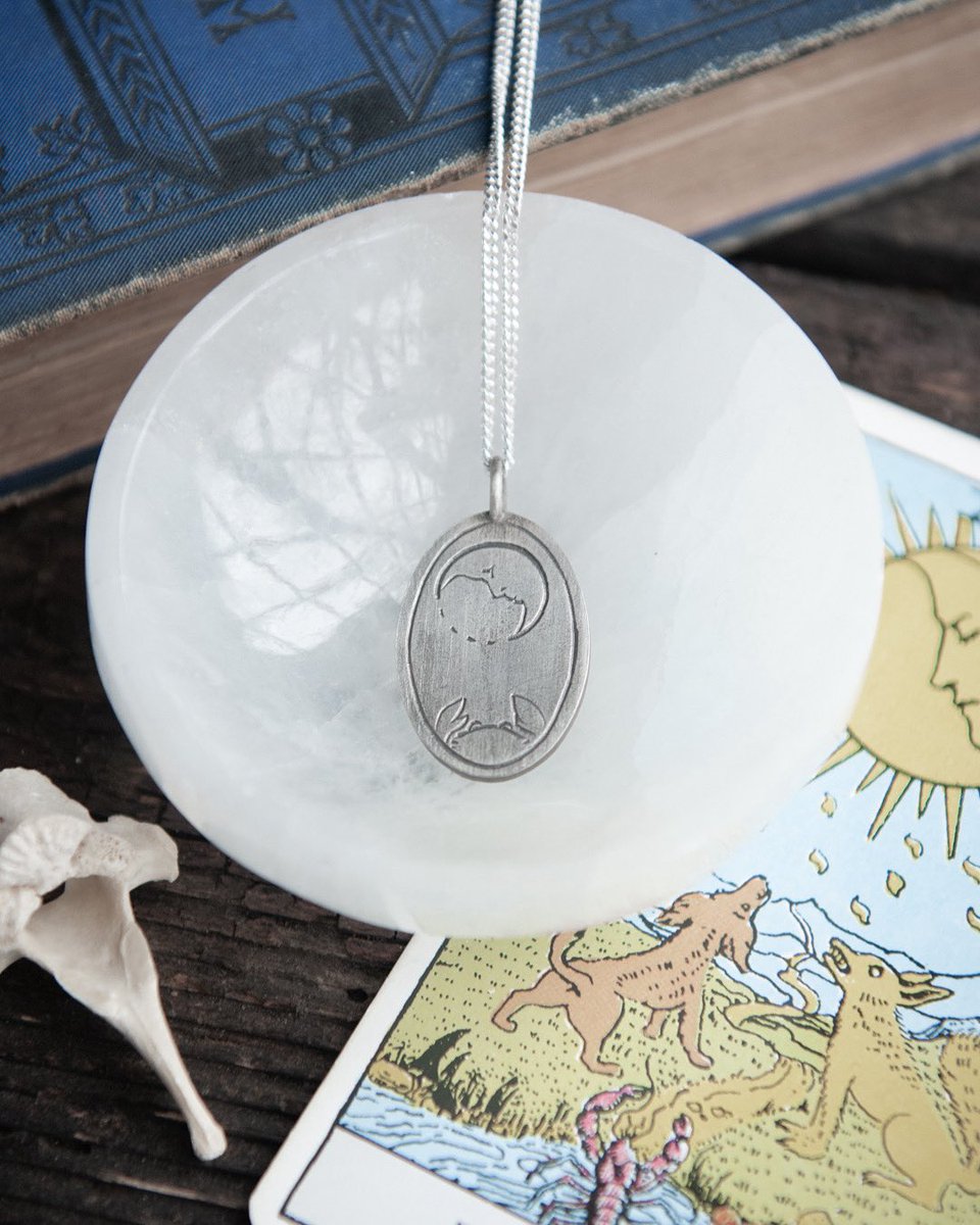 goodsigil's tweet photo. My shop is back open for pre-orders! https://t.co/KHSi2i4gql