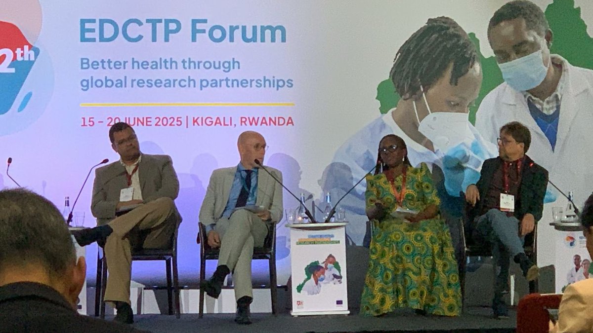 PANGenS2023's tweet image. Esteemed PANGenS PI and Director of @NMIMR_UG, Prof. Dorothy Yeboah-Manu, expertly chaired the GenEpi Network plenary session at the 12th #EDCTPForum in Rwanda- Better health through global research partnerships. 🇷🇼🧬🌍 #GenEpi #GlobalHealth” #EDCTP