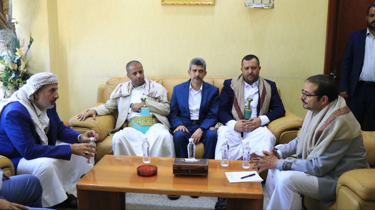 وزير النفط والمعادن يتفقد مستوى الانضباط الوظيفي في شركة النفط اليمنية

رابط الخبر : 

ypcye.com/ar/New/DIESAOQ…