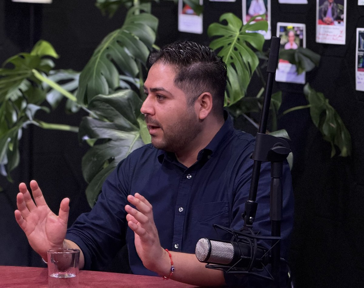 #RadioESPM 🎙️ Hoy hablamos sobre cómo estos billones de microorganismos que habitan en nuestro cuerpo influyen en procesos clave como la digestión, la respuesta inmune, el estado de ánimo y el desarrollo de enfermedades ✅💡

¡Ya estamos en vivo! 🔴
🔗 facebook.com/share/v/193vMZ…