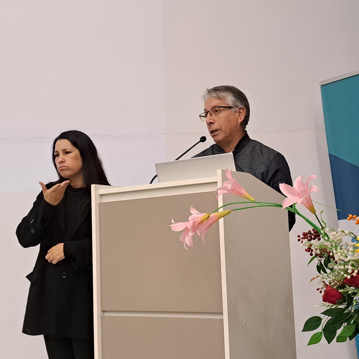 MDSF Antofagasta (@dsocial_ii) on Twitter photo Junto a la delegada Karen Behrens y autoridades regionales, el seremi Mauricio Zamorano participó en la "II Jornada Regional en la Implementación de la Ley de Austismo" en el Hospital Regional, organizada por <a href="/senadis_gob/">Senadis Chile</a>, <a href="/seremitrabajo/">seremitrabajoantofagasta</a>, <a href="/Dsocial_II/">MDSF Antofagasta</a> y <a href="/SeremiSalud2/">Seremi Salud Antofagasta</a>.
#Antofagasta Junto a la delegada Karen Behrens y autoridades regionales, el seremi Mauricio Zamorano participó en la "II Jornada Regional en la Implementación de la Ley de Austismo" en el Hospital Regional, organizada por <a href="/senadis_gob/">Senadis Chile</a>, <a href="/seremitrabajo/">seremitrabajoantofagasta</a>, <a href="/Dsocial_II/">MDSF Antofagasta</a> y <a href="/SeremiSalud2/">Seremi Salud Antofagasta</a>.
#Antofagasta