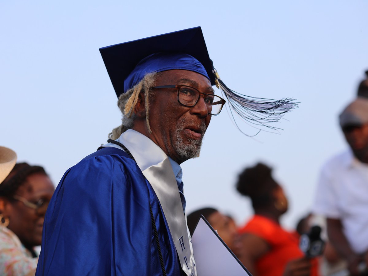 You did it again! Hartford Public High School: Providing public education services for Connecticut leaders since 1638. Congratulations to our Class of 2025!