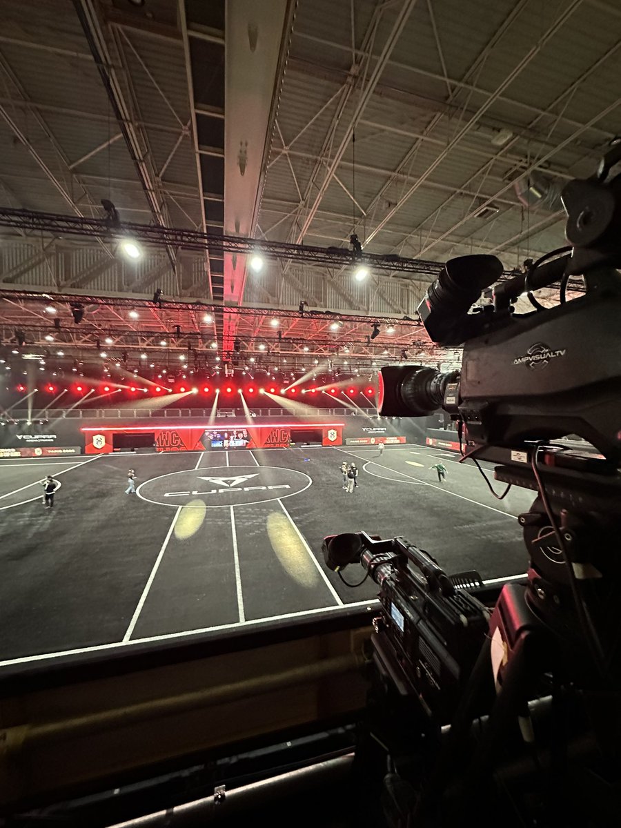 Chef de projet sur la captation de la World Cup Club de Kings League à Villepinte et La Défense Arena ✅ grâce à une équipe de choc avec moi. 

En tout c’est presque 4 mois de Kings League, le premier split français avec ACE puis la world cup avec Kings World. 

Hâte de la suite!