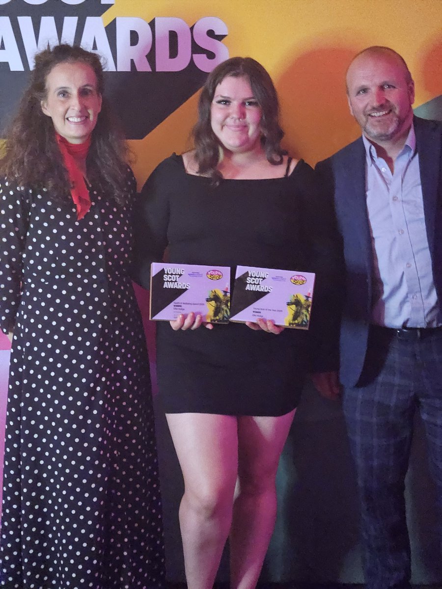 Laura Taylor tweet media