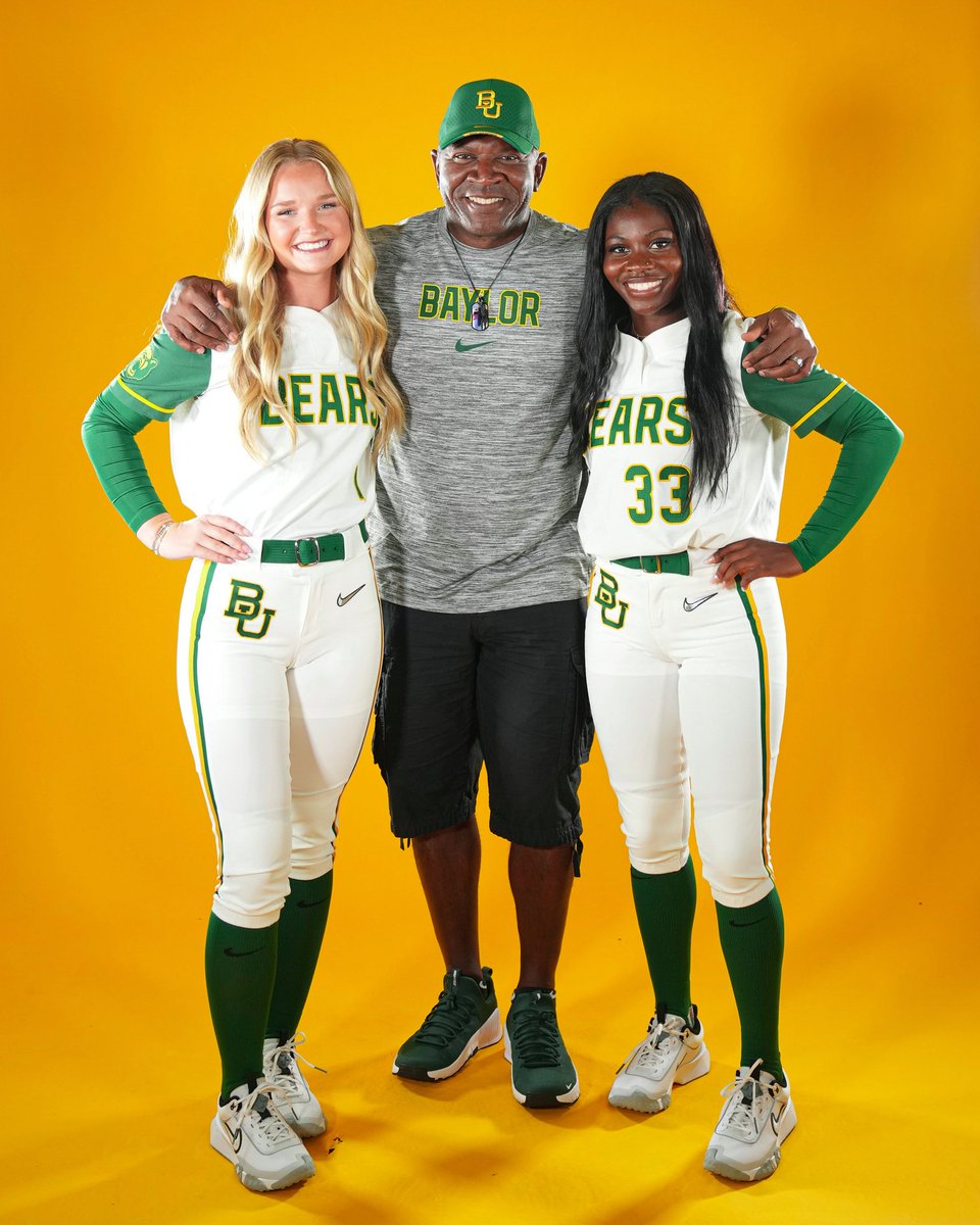 peyton👻 tweet media