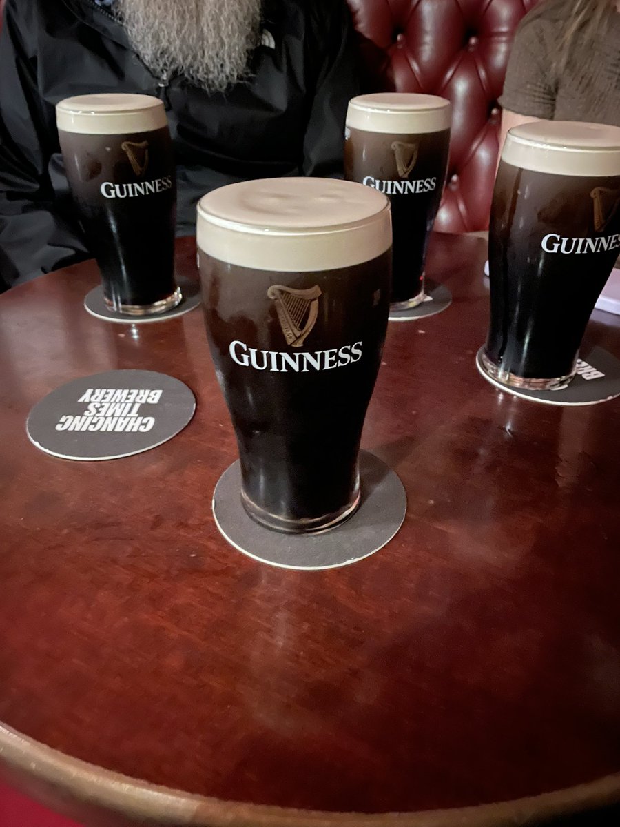 PearseOSulliva1's tweet photo. @PintsO_Guinness Happiness is the Long Hall https://t.co/gdfdbpUKxy