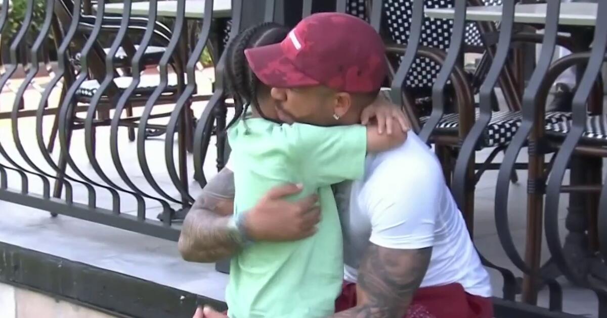hoydia's tweet photo. 🎧👶 DJ Adoni habla con sinceridad sobre su paternidad y si habrá más trabajo con Yailin La Más Viral. #DJAdoni #Paternidad #YailinLaMásViral https://t.co/PZuuXMoGsW https://t.co/yhK69tBVms