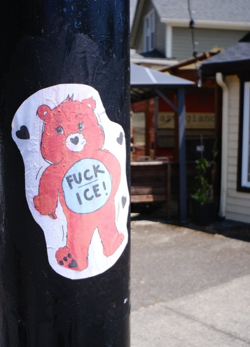 [Portland, USA]

Fuck ICE !
