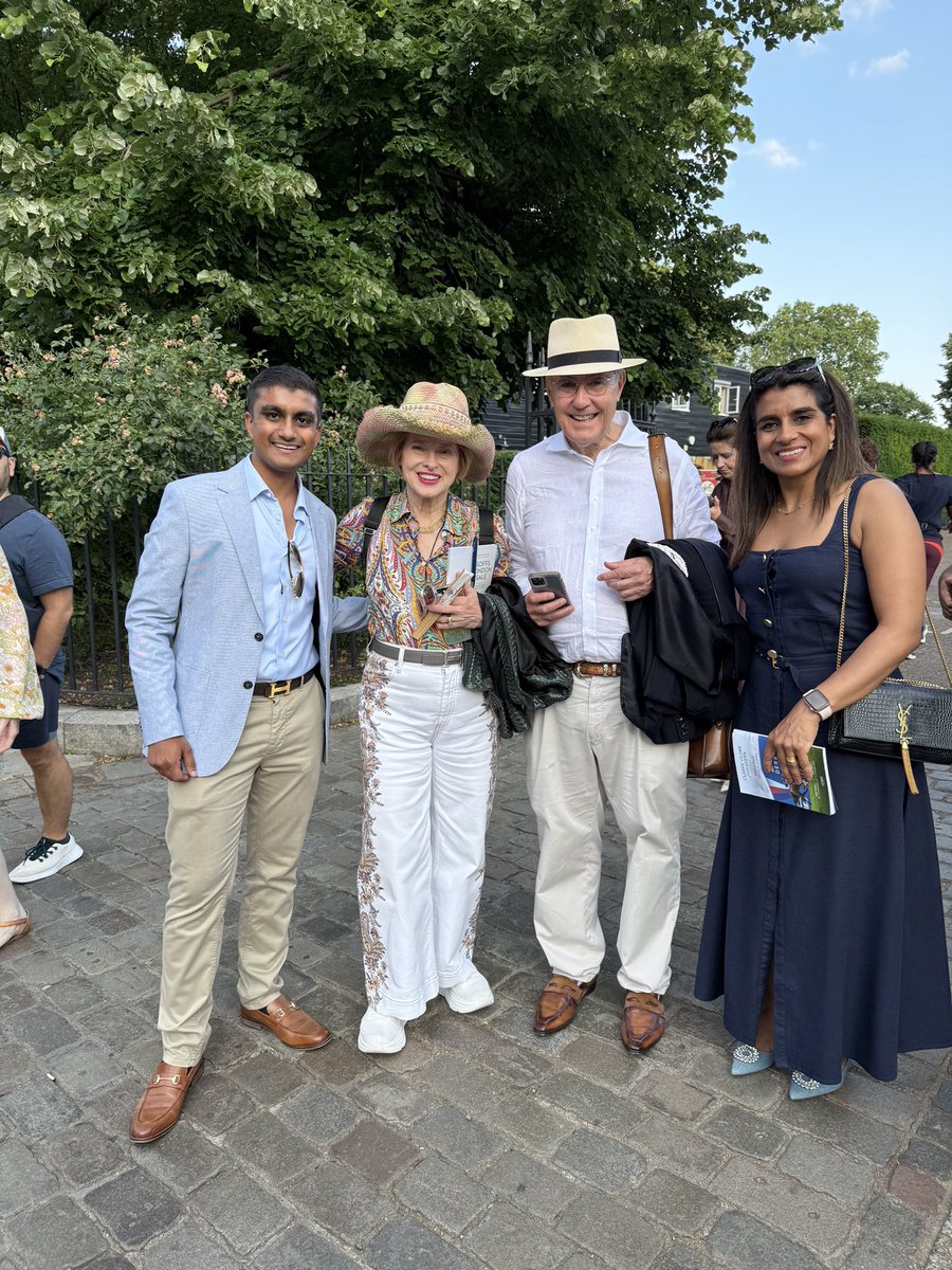 JaiParmar_'s tweet image. A fantastic evening at Kensington Palace for the London Sale @GoffsMiddleEast @Goffs1866

A truly special way to kick off the best week in British Racing 🇬🇧 🐎

Huge congratulations to Amo Racing, purchasing GHOSTWRITER for £2m!

And can’t forget Racing royalty @GaiWaterhouse1 🇦🇺