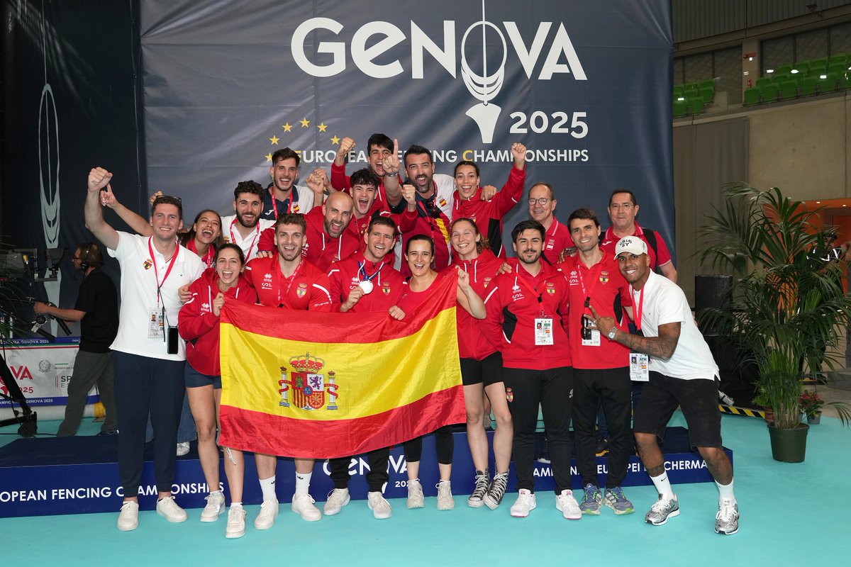 Real Federación Española de Esgrima tweet media