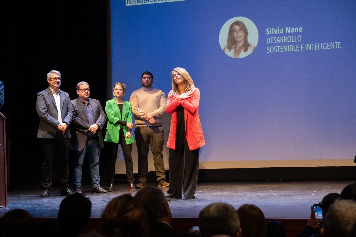 Carolina Cosse (@cossecarolina) on Twitter photo Enorme alegría por la designación de <a href="/SilviaNaneFA/">Silvia Nane</a> en la <a href="/montevideoIM/">Intendencia de MVD</a> Sin lugar a dudas un reconocimiento a su excelente capacidad de trabajo. Montevideo ha ganado una gran persona en su equipo. Enorme alegría por la designación de <a href="/SilviaNaneFA/">Silvia Nane</a> en la <a href="/montevideoIM/">Intendencia de MVD</a> Sin lugar a dudas un reconocimiento a su excelente capacidad de trabajo. Montevideo ha ganado una gran persona en su equipo.