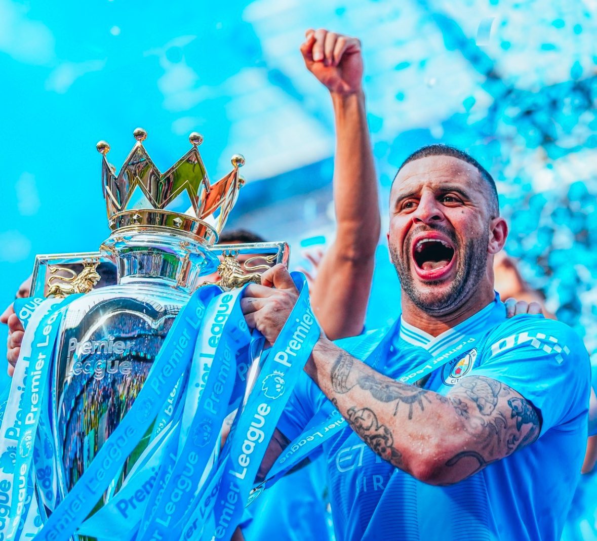 kairoreign's tweet photo. 🚨🔵 After Fenerbahçe, Everton also make contact to sign Kyle Walker from Manchester City.

He’s on the shortlist as new right back. #Transfers https://t.co/oJOTk59NrV