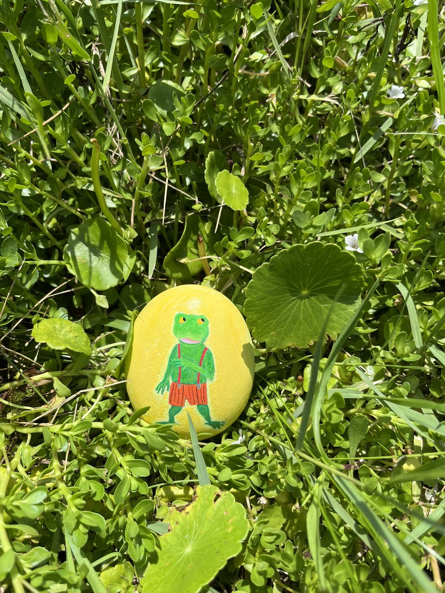 ZHEbuzz's tweet photo. 51: #TheFrogsWoreRedSuspenders by #JackPrelutsky and #PetraMathers. Hidden inside the stone steps around a lake of fire and thorns…as of  2:40 PM 06/16/25.  #rockart  #paintedrock #readingrocks #rockart #katytx #rockhunt #summerreading #frogs #suspenders #poetry #firethorne https://t.co/MBG4PbzrsN