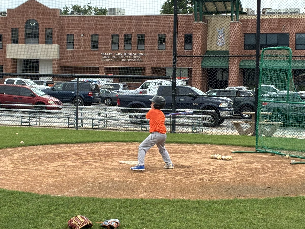 Valley Park Hawks Baseball tweet media