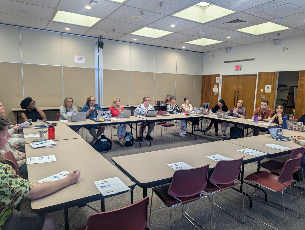 drsumaracase's tweet image. Chief Morien presents to our future leaders on School Improvement at Rochester Aspiring Leaders Academy! @drchrismiller2