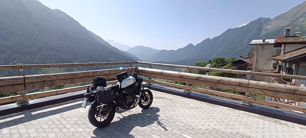 AleCarchia's tweet photo. Raduno #xsritalia al #Mugello completato... 1220km tra passi, pasti e divertimento! #xsr700 https://t.co/iDIDJPwBoE