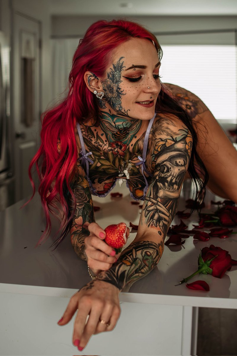 Love being your favorite meal!! onlyfans.com/illanasnirvana…