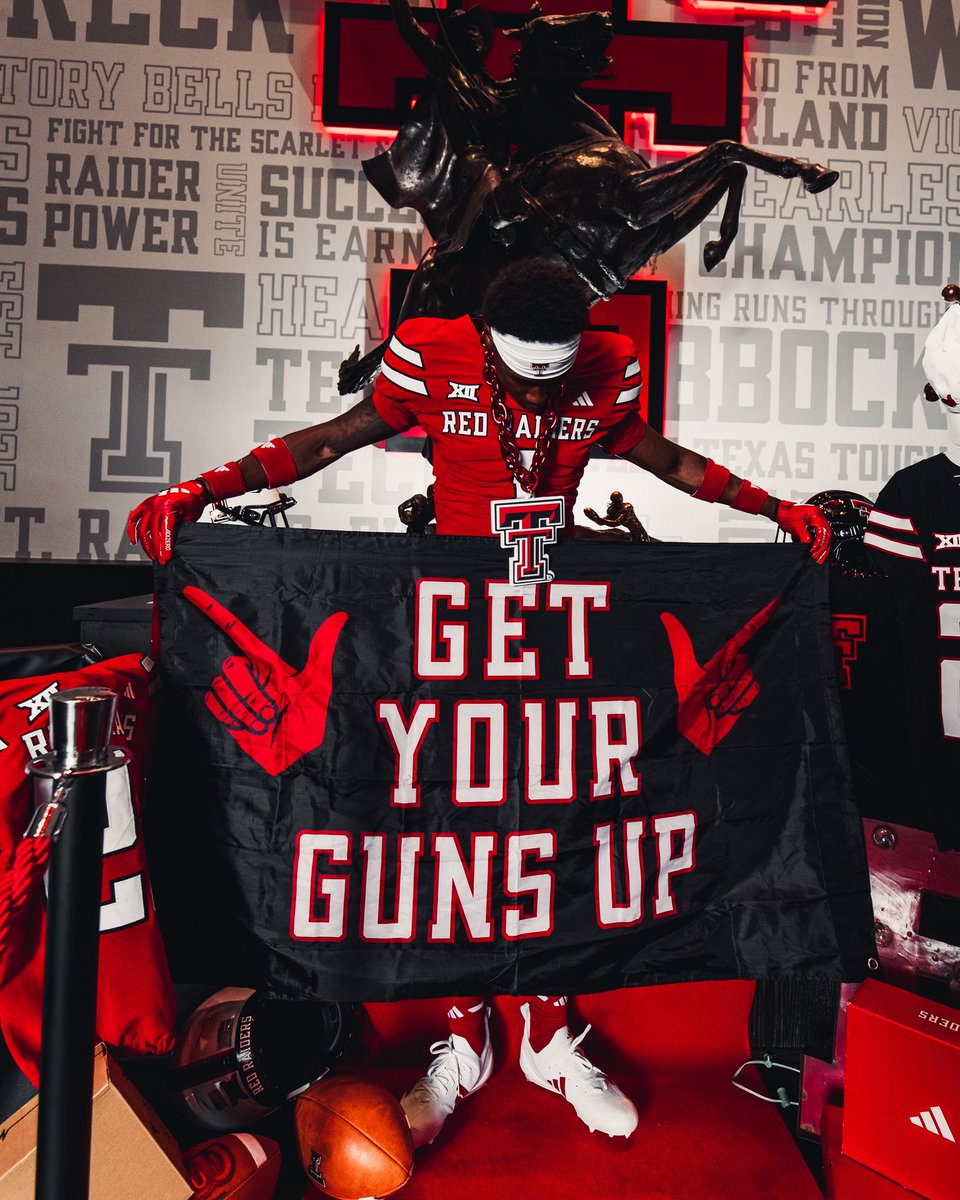 Cantguardmari_'s tweet image. Committed 💯@TexasTechFB @JoeyMcGuireTTU @drobalwayzopen @CoachFleen @MccollomX @CoachHelzer @samspiegs @MikeRoach247 @On3sports @On3Recruits