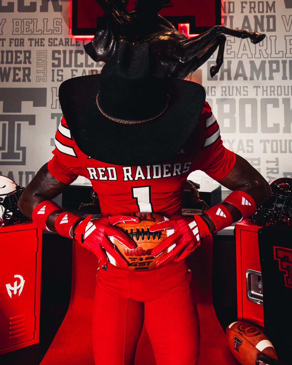 Cantguardmari_'s tweet image. Committed 💯@TexasTechFB @JoeyMcGuireTTU @drobalwayzopen @CoachFleen @MccollomX @CoachHelzer @samspiegs @MikeRoach247 @On3sports @On3Recruits