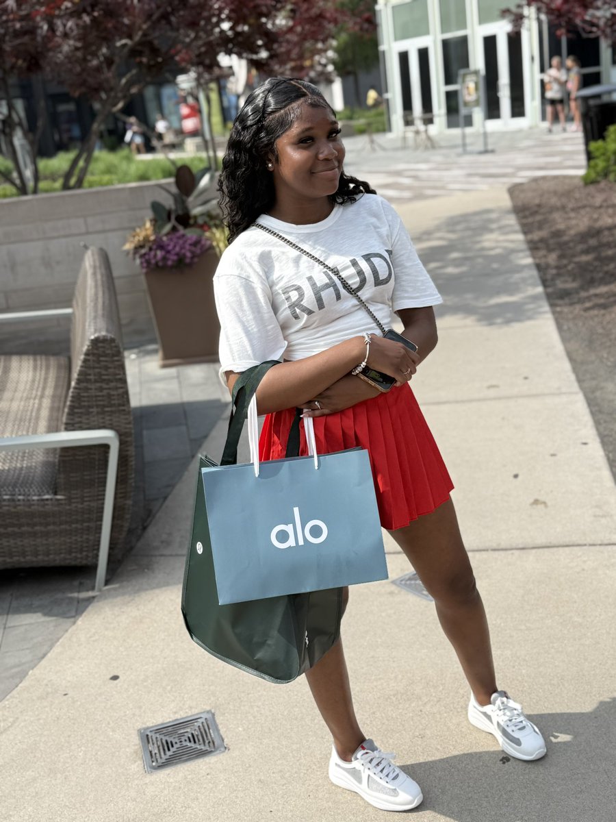 FrancettaHampt1's tweet photo. My baby had a time today and I’m so happy she did once more for the day Happy Sweet 16 baby 6/16 #GoldenBday #Gemini #16 #Kire https://t.co/pE9Nd0a04v