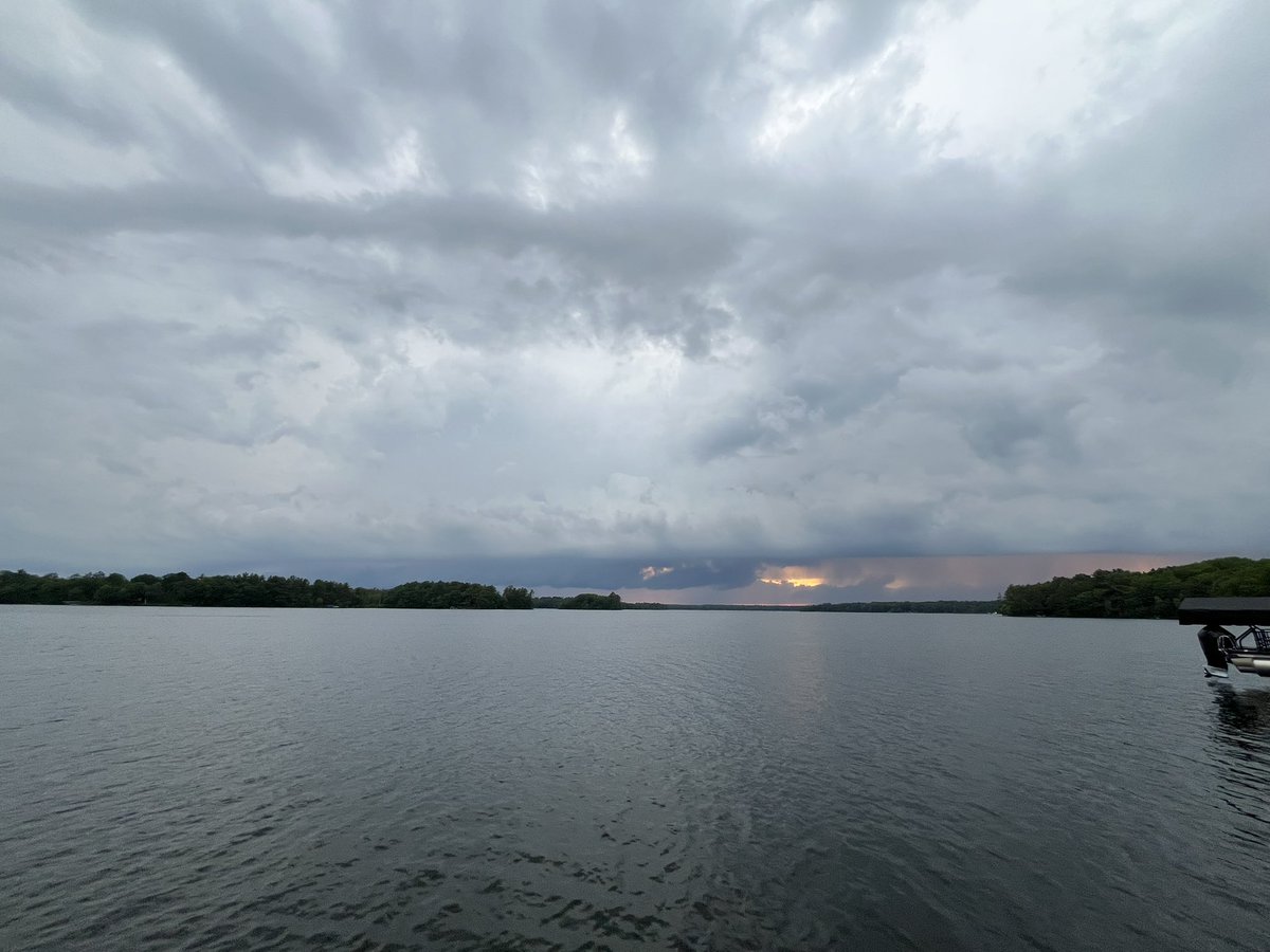 andrewtornado11's tweet image. View of tornado warned storm from near Stone Lake, WI @NWSduluth