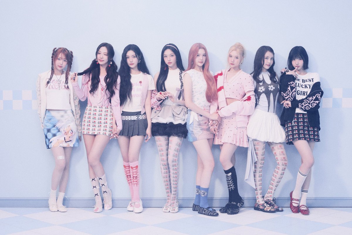 Hearts2Hearts turns the dial all the way up on charisma, carving out a visual that screams elegance with edge.