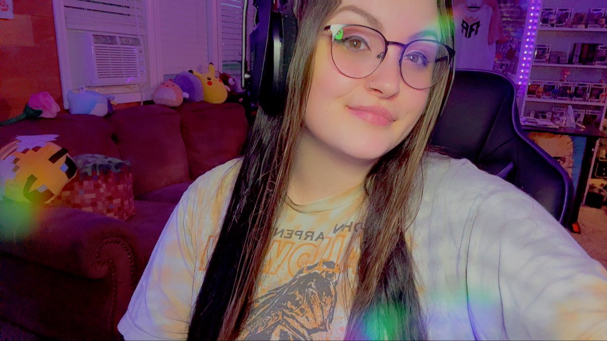 Reign | Mythiya 🔮 🔜 Dreamhack Dallas (@mythiya) on Twitter photo I bet you’ve never seen someone stream this game before 🤣 (actually)
Twitch.tv/Mythiya
<a href="/ReignAboveGG/">Reign Above</a> I bet you’ve never seen someone stream this game before 🤣 (actually)
Twitch.tv/Mythiya
<a href="/ReignAboveGG/">Reign Above</a>