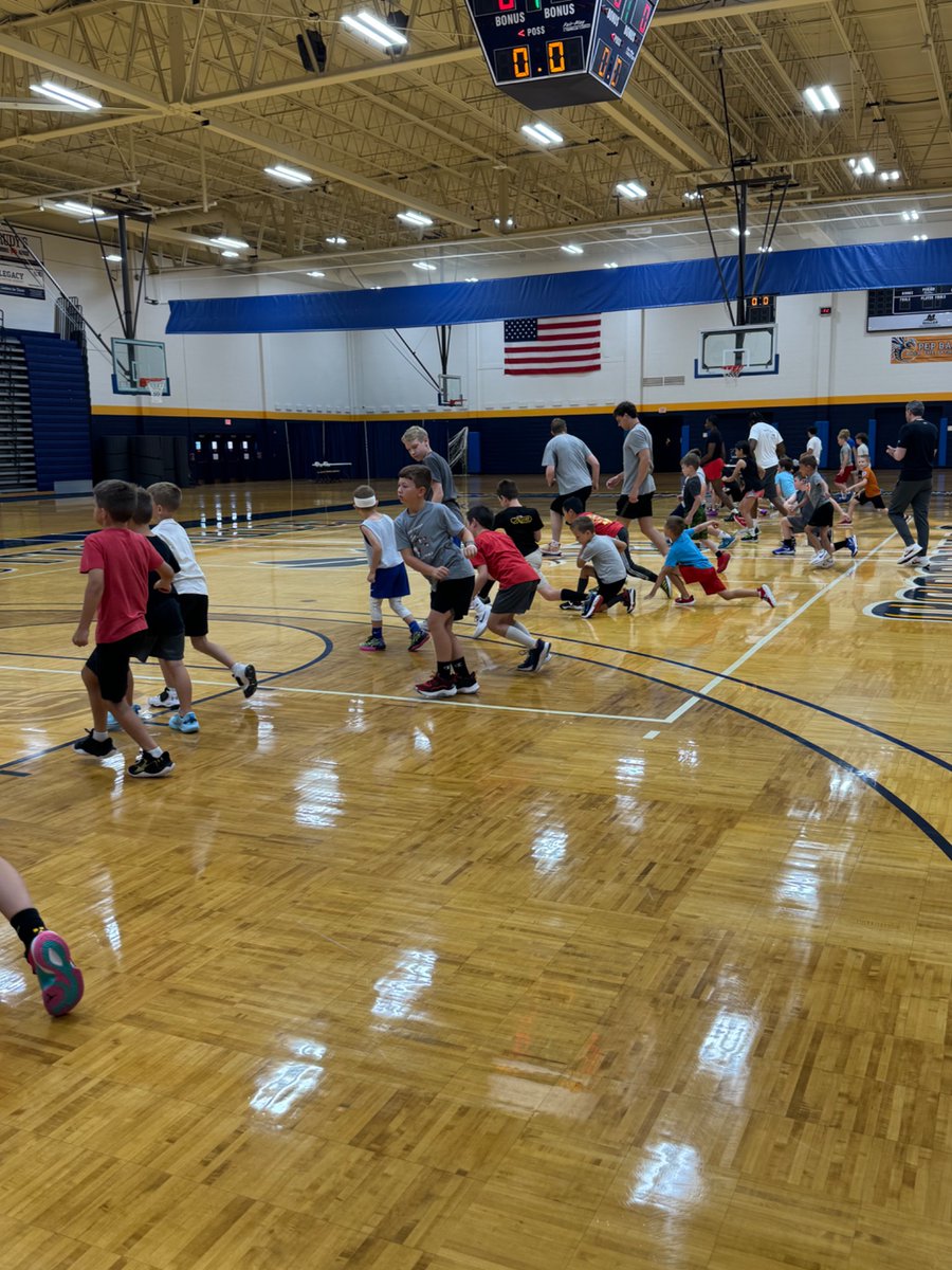 CedarvilleMBB's tweet image. Camp is off and running⛹️❗️
Looking forward to day 2️⃣ tomorrow 🏀