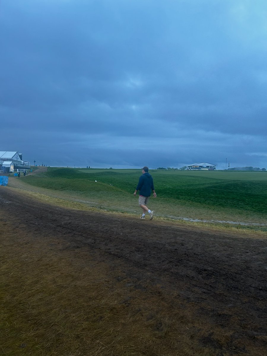 Artsy photo by <a href="/WillGrayGolfbet/">Will Gray</a> of me trying very, very hard not to slip in the Oakmont mud