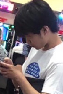tsubamaru_tribe's tweet photo. おい西村冬馬さん見苦しいぞ🤮
キャプテンで東京喰種6確10万円負け出来るなら腋臭の手術出来たよな🥴
ホールの皆様に迷惑かからなくなるんだから有効活用しよーな🥴
なんなら現役の広島の先輩紹介しよーか？
大丈夫だよその人の名前使えば地元じゃみんな震えるよ、後輩に超厳しいけどね😅 https://t.co/4D1D7JUkD6