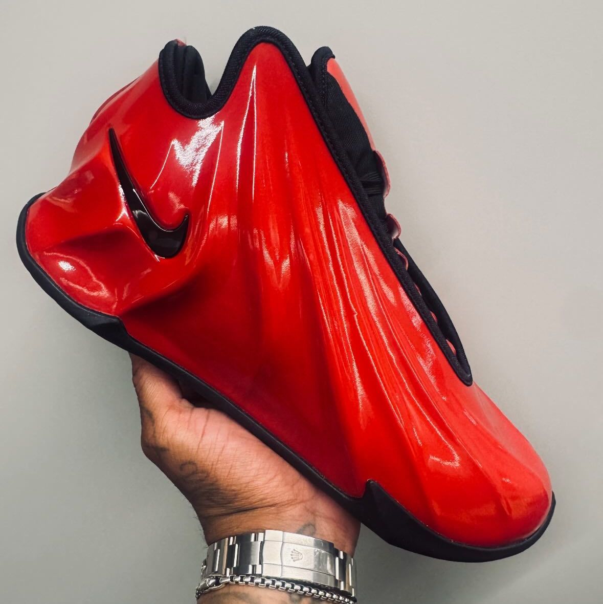 Frank Cooke reveals an all-red Nike G.T. Future ♨️

📸 IG: frankcooker
