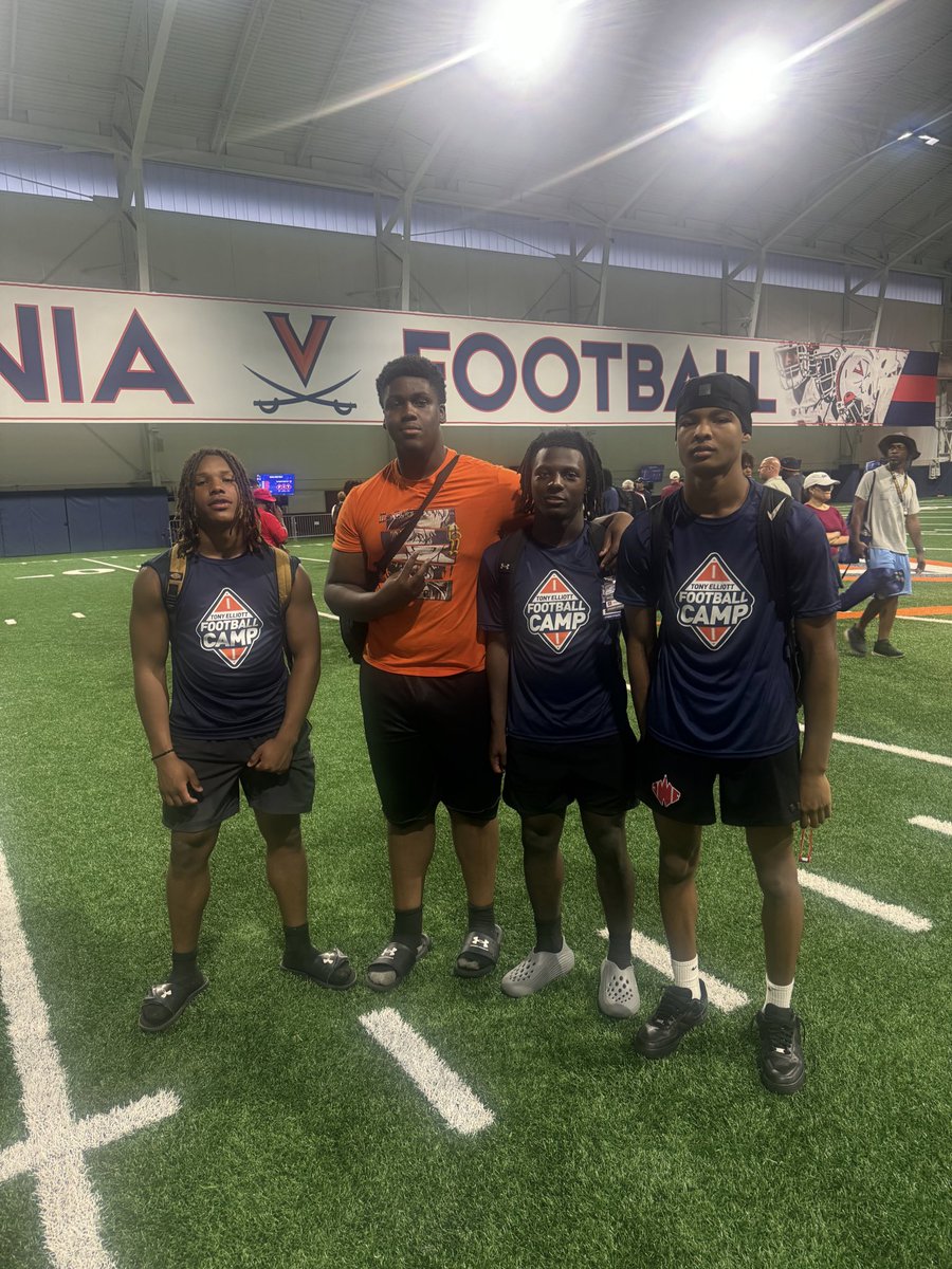 Warriors at UVA camp <a href="/UVAFootball/">Virginia Football</a> 
<a href="/AntLassiter_79/">Anthony Lassiter</a>  <a href="/MikelisH9/">Mikelis Hobgood</a>  <a href="/D1mojo6/">Josiah Daniel</a> <a href="/ElijahThorpe02/">Elijah Thorpe</a> <a href="/gainey_52/">Coach G 💰</a>