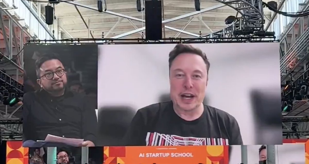 Elon Musk tonight: “I am glad to be back in technology.”